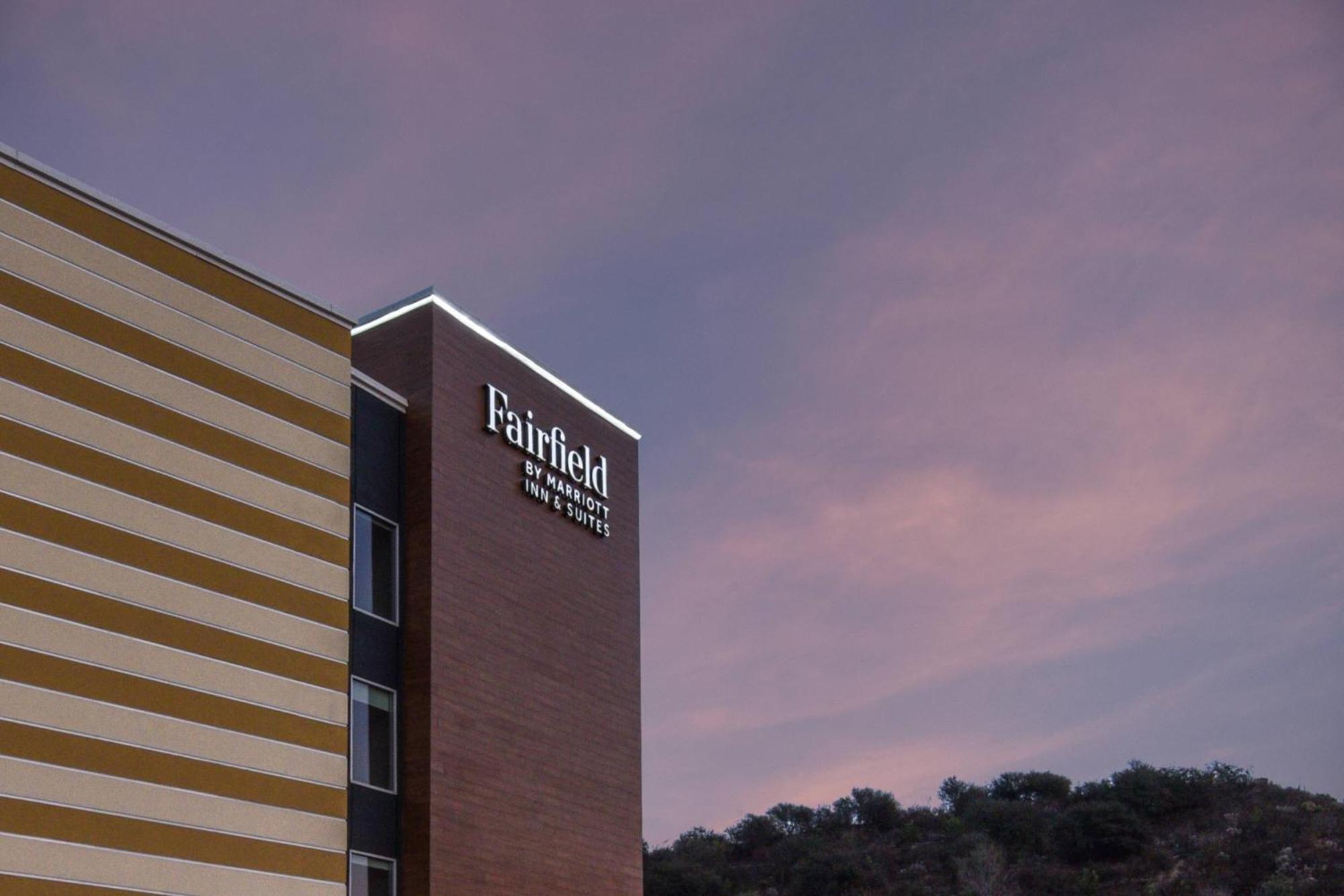Fairfield Inn & Suites By Marriott Moorpark Ventura County Eksteriør bilde